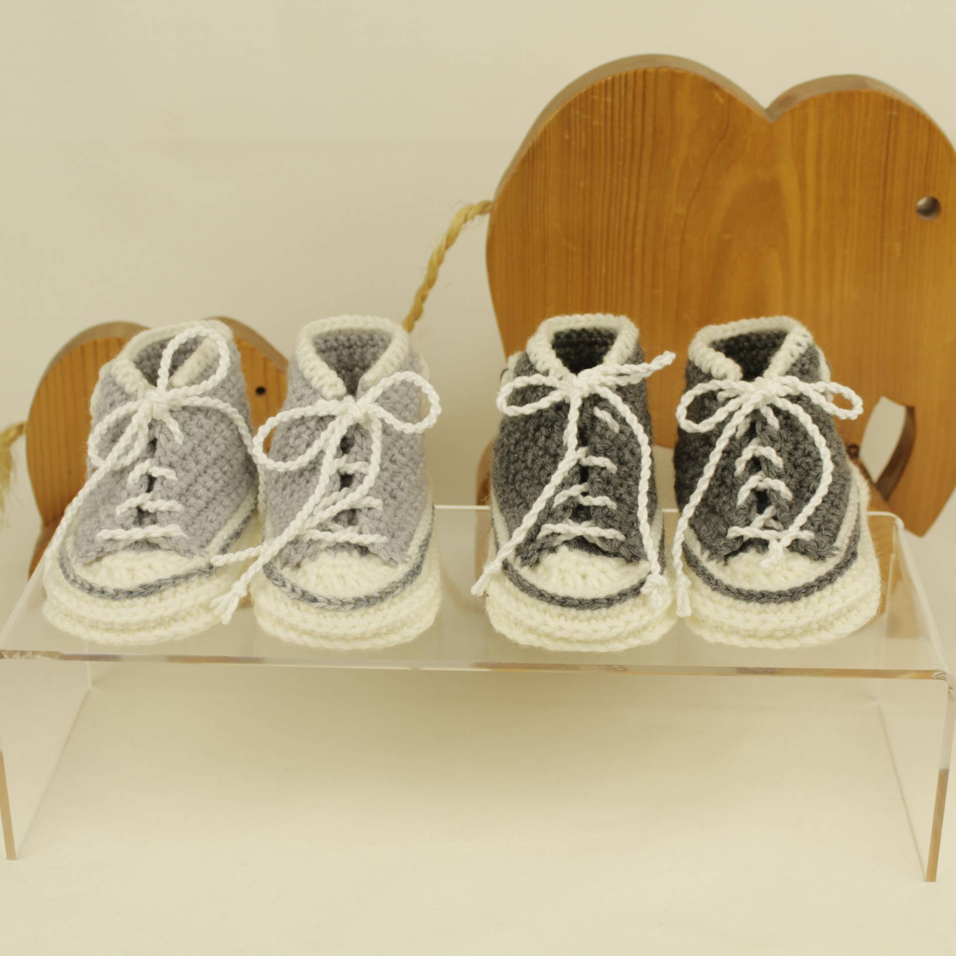 Babysportschuhe in Grau Größe 16-17 von GiveMeJoy