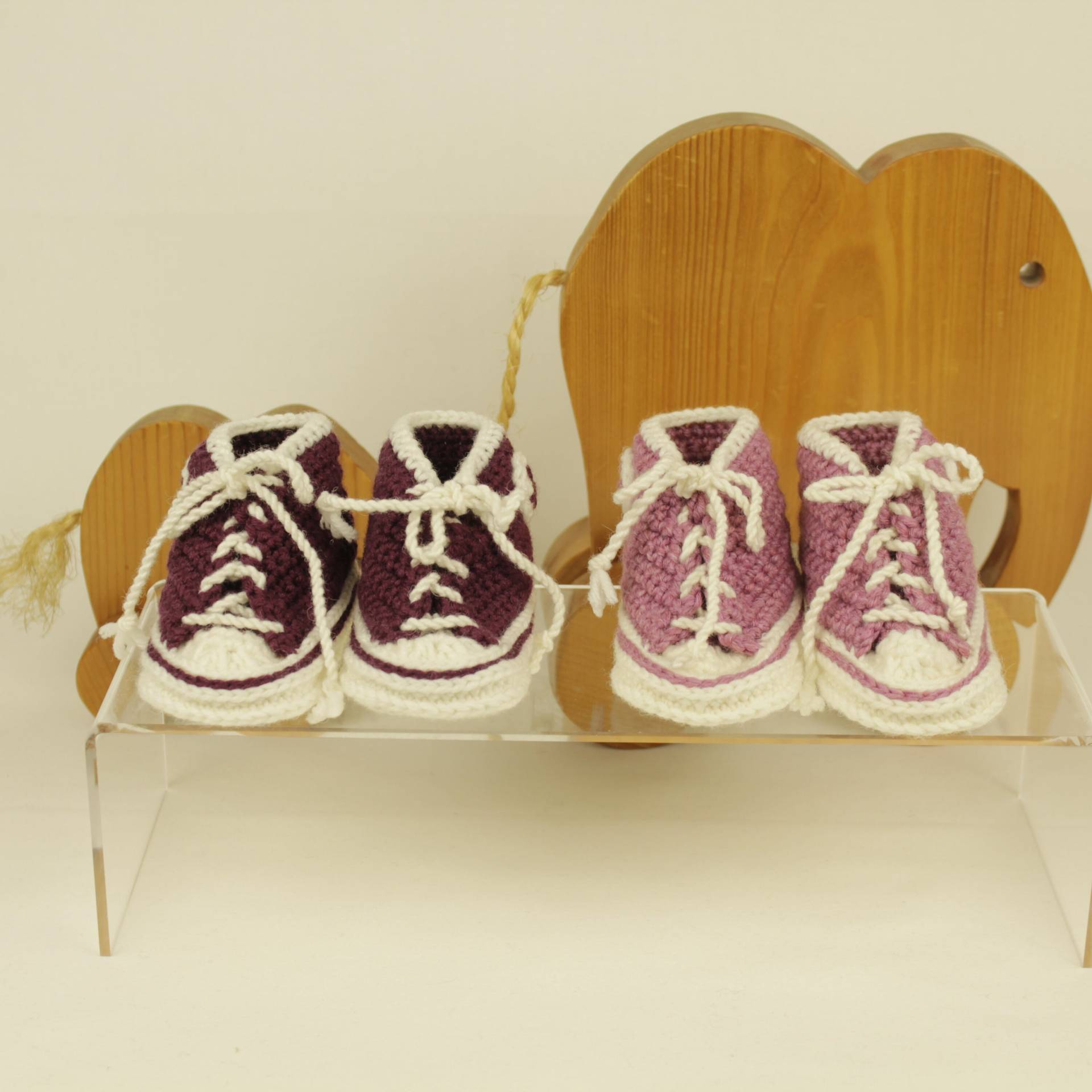 Babyturnschuhe Größe 16-17 in Rot von GiveMeJoy