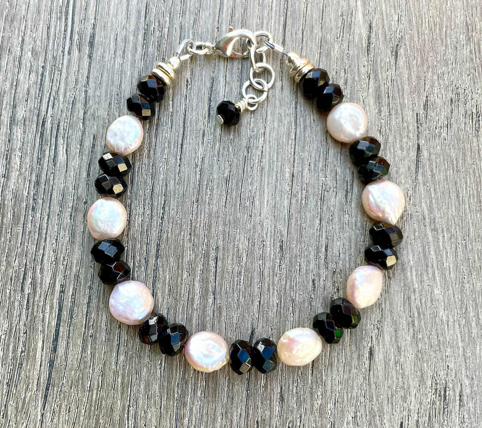 Armband Aus Rosa Süßwasserperle Und Schwarzem Spinell, Verstellbarer 7-8-Zoll-Verschluss, Naturstein, Kristall, Edelstein, Perlen von GivingEarthMinerals