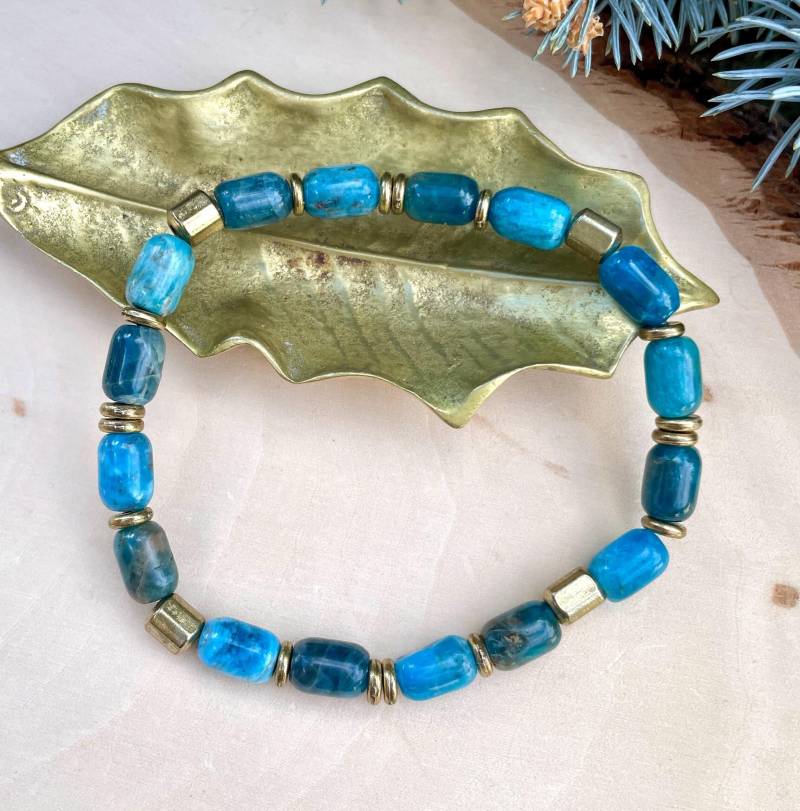 Blau Apatite & Messing Armband, Stretch Perlen, Naturstein Kristall Edelstein, 6 Mm von GivingEarthMinerals