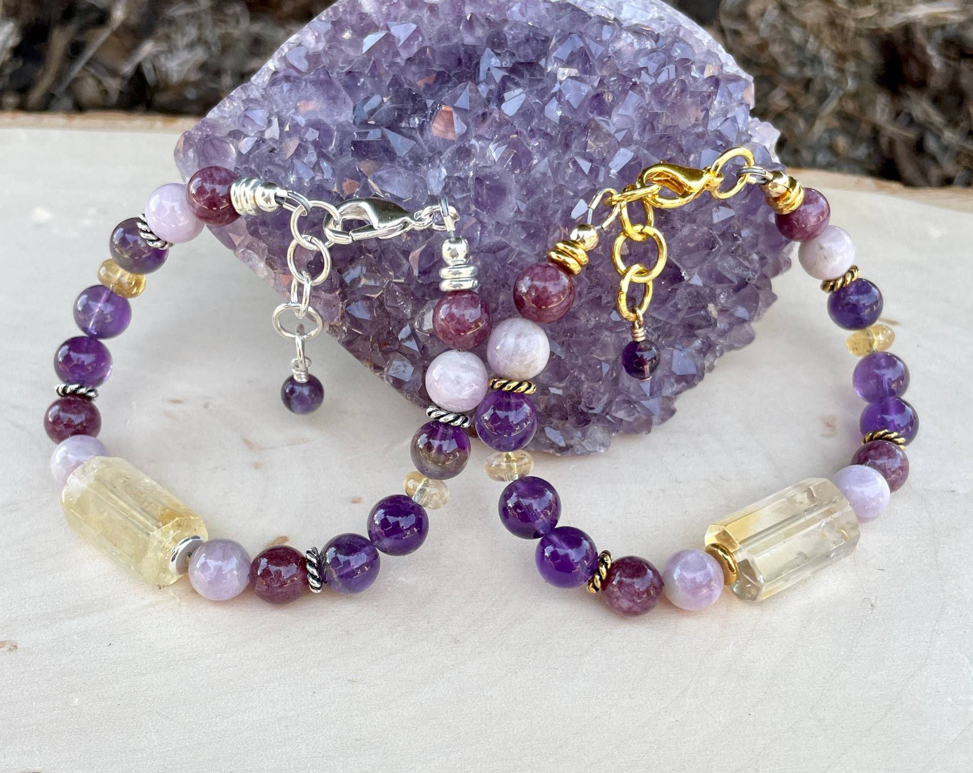 Citrin Kunzite Lepidolit Amethyst Armband, Wahl Gold Oder Silber, Natürlicher Edelstein Kristall, Verstellbar, Verschluss von GivingEarthMinerals
