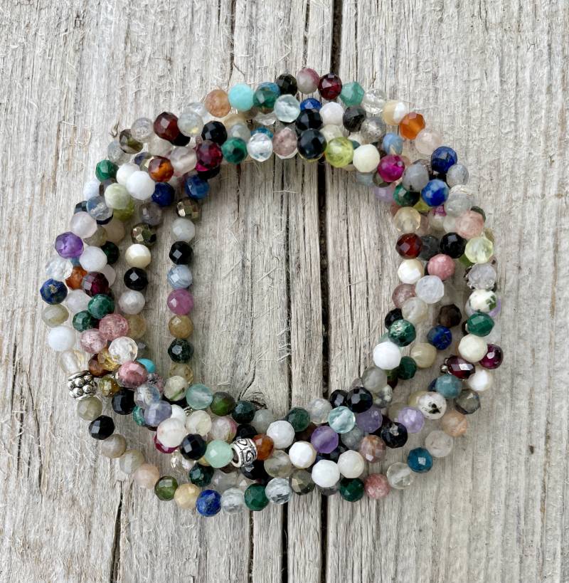 Zierliches Multi-Edelstein-Armband, Kristall-Naturstein, Gemischte Edelsteine, Stretch, 4 Mm von GivingEarthMinerals