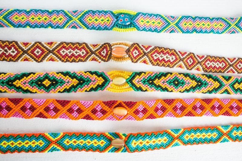 Fäden Der Hoffnung Flache Armbänder Oder Ankletts Mit Perle - Handgefertigt & Bunt Wunderschön Entworfen Und Hergestellt Von Erfahrenen Handwerkern Fäden Der Hoffnung Flache Armbänder Oder Ankletts Mit Perle - Handgefertigt & Bunt Wunderschön Entworfen Und Hergestellt Von Erfahrenen Handwerkern von GivingFinch