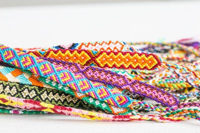 Threads Of Hope Flache Armbänder Oder Ankletts - Handmade & Bunt Schönes Gefädeltes Weihnachts- Geburtstagsgeschenk Threads Of Hope Flache Armbänder Oder Ankletts - Handmade & Bunt Schönes Gefädeltes Weihnachts- Geburtstagsgeschenk von GivingFinch
