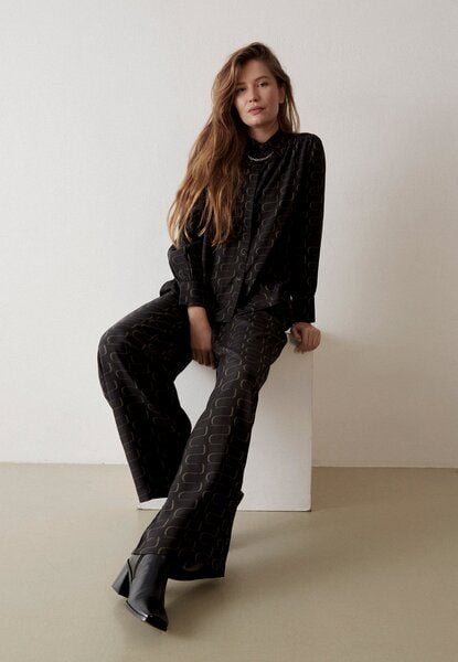 Givn Berlin Geraffte Bluse GBKASIA aus TENCEL mit Peach-Effekt von Givn Berlin