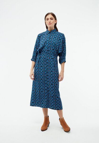 Givn Berlin Tailliertes Kleid GBNATALINA aus LENZING ECOVERO mit dekorativen Falten von Givn Berlin