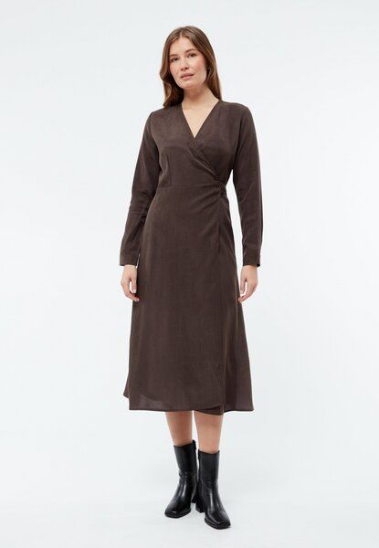 Givn Berlin Wickelkleid GBVIRGINIA aus TENCEL mit Peach-Effekt von Givn Berlin