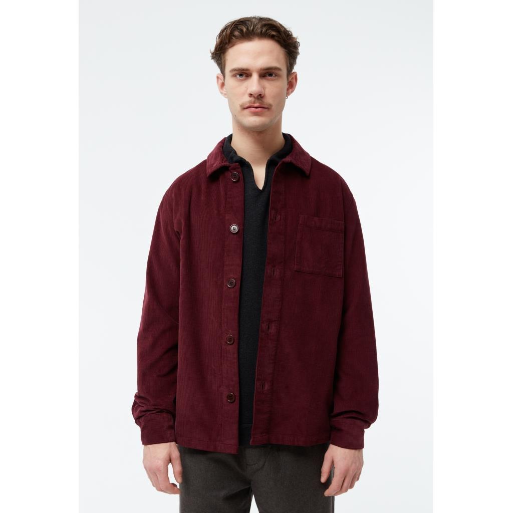 Cord-Overshirt Modell: Curt von Givn