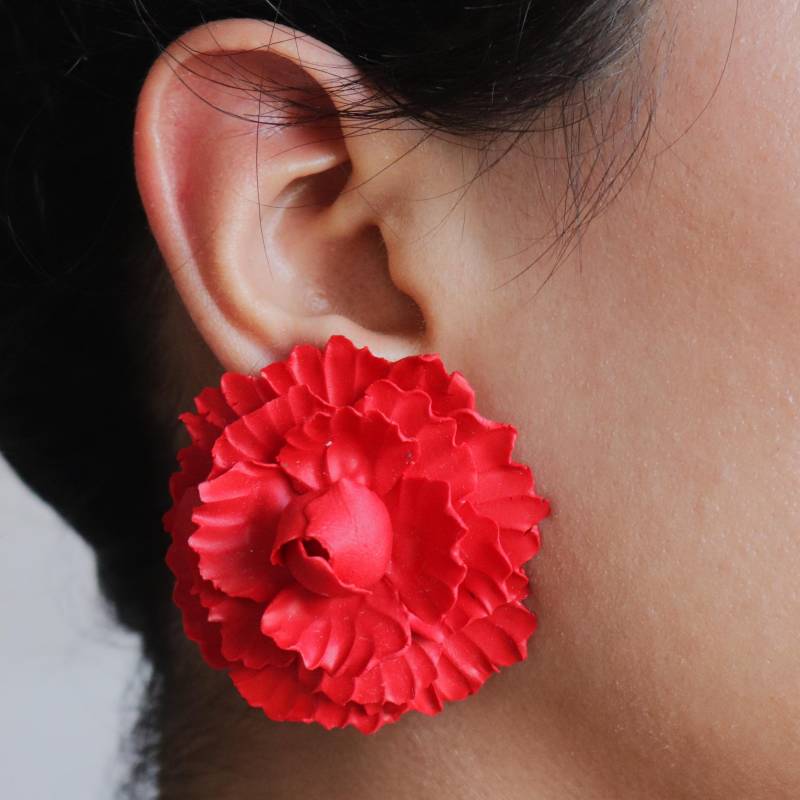 Rote Rosen Ohrringe Aus Polymer Clay Handgemachte Florale Ohrstecker von GizyStore