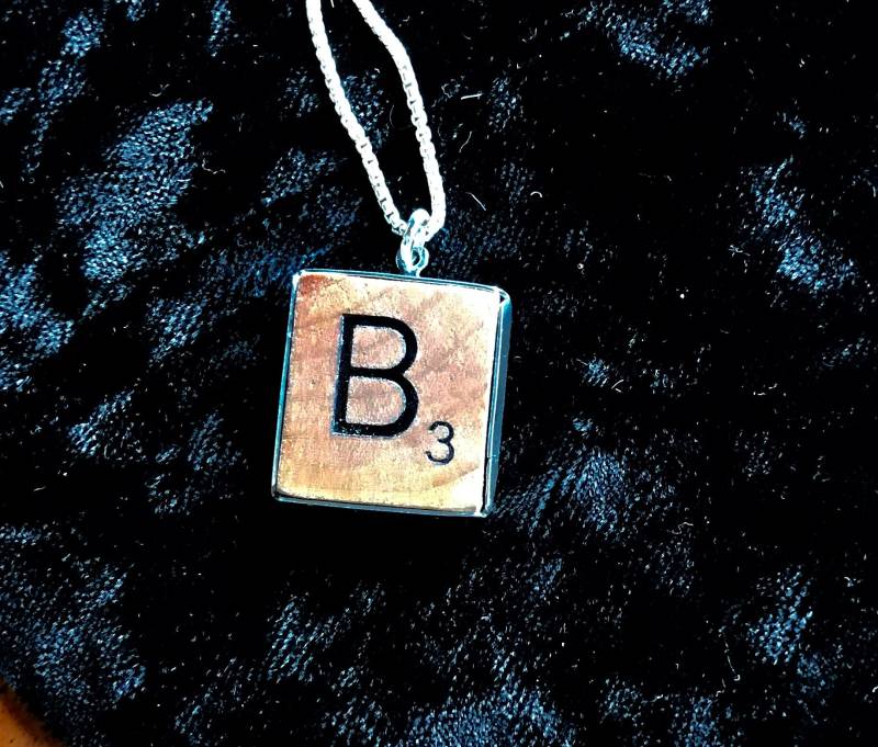 Scrabble Buchstaben Initial Anhänger Scrabble Buchstaben Initial Anhänger von GkaJewelry