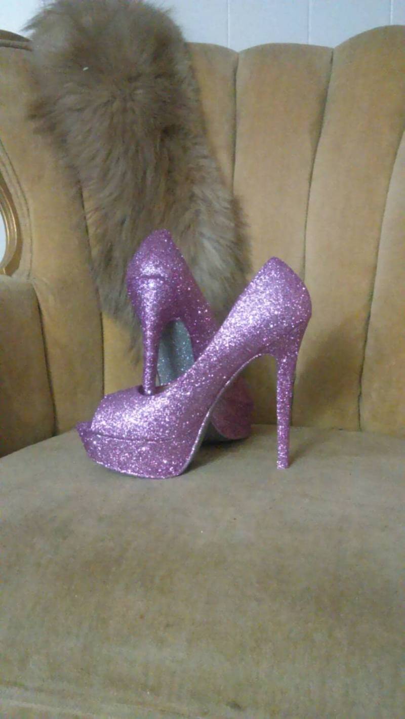 Lavendel Glitzer High Heels Maßgefertigte Brautschuhe von GlamAndGloryLab