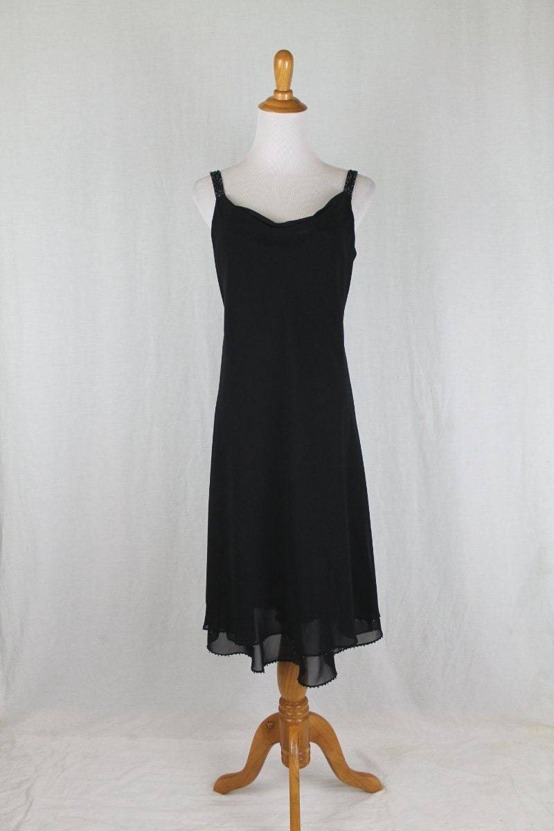 Vintage Evan Picone Perlen Ärmellose Schwarze Georgette Mitte Wadenkleid Neue Größe 6 Kleine von GlamArchive2