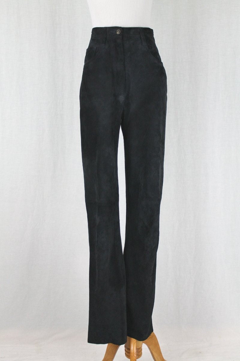 Vintage Jaeger Schwarze Wildleder High Waist Jeans Made in Great Britain Uk 8 Usa 2 Vintage Jaeger Schwarze Wildleder High Waist Jeans Made in Great Britain Uk 8 Usa 2 von GlamArchive2