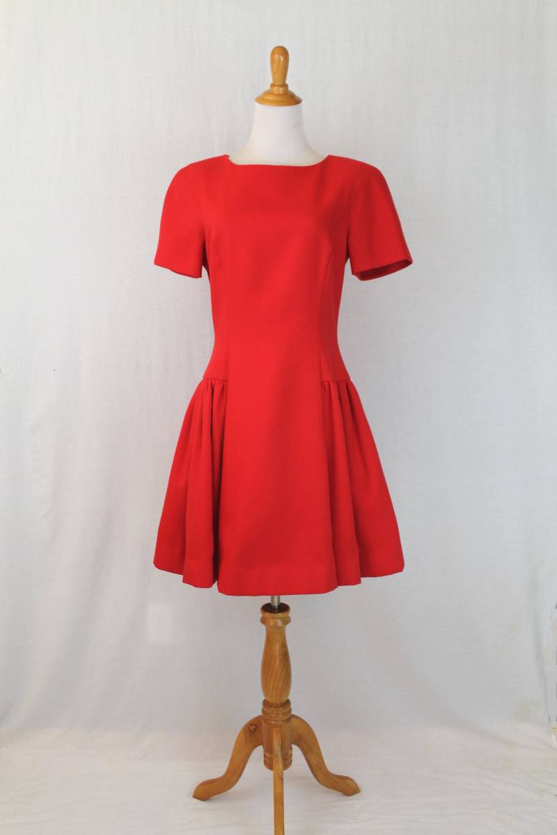 Vintage Scaasi Rotes Baumwoll Pikee Fit & Flare Kleid - Größe 6-8 Made in Den Usa von GlamArchive2