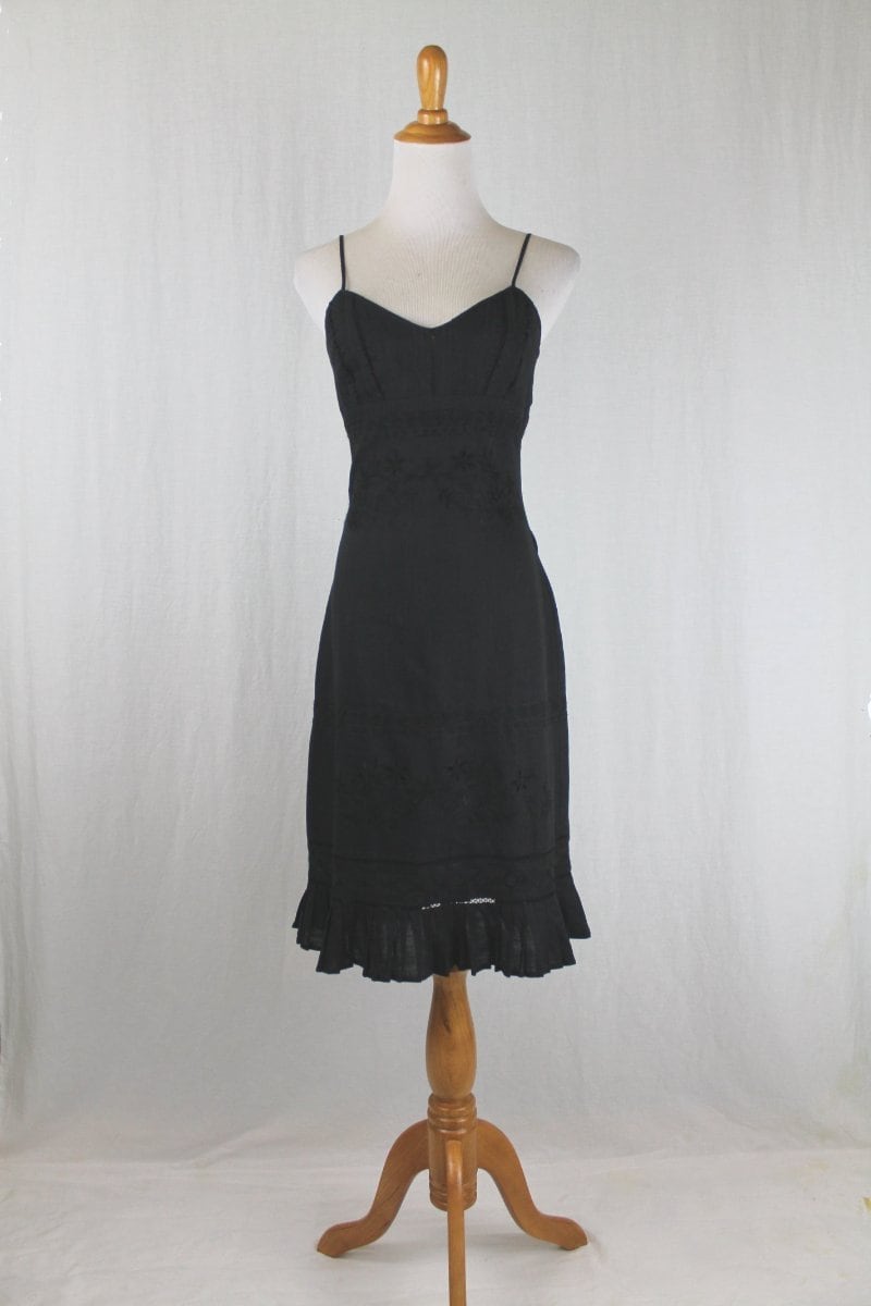 Vintage Sue Wong Schwarzes Leinen Kleid Handbesticktes Y2K Sommerkleid Vintage Sue Wong Schwarzes Leinen Kleid Handbesticktes Y2K Sommerkleid von GlamArchive2