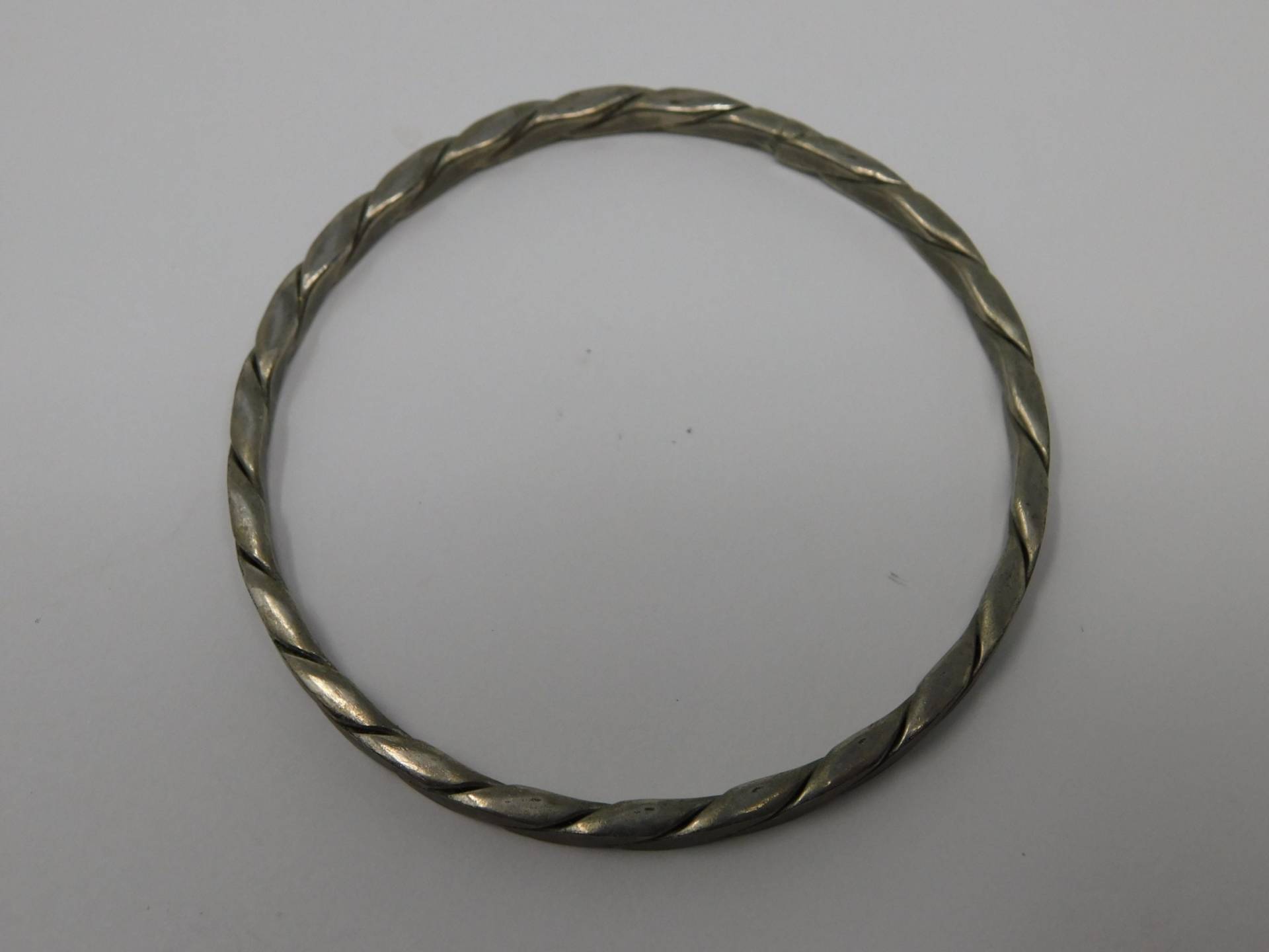 Armband, Geflochtene Metallstange von Glamantiquiter