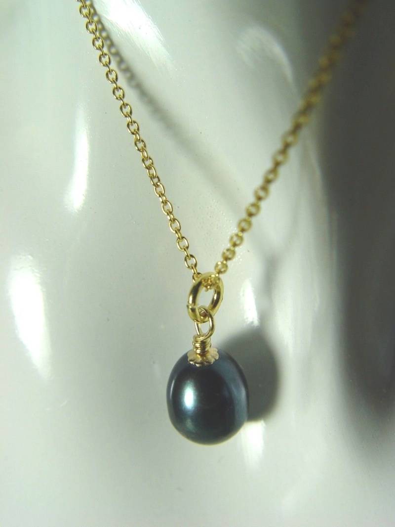 Blaue Schwarze Zuchtperlen-Halskette Süßwasser A Grade Oval Perlenhalskette Tropfen Anhänger 16 "14K Gelbgold Filled 40 cm Halskette Kette Boxed von Glamgemtastic