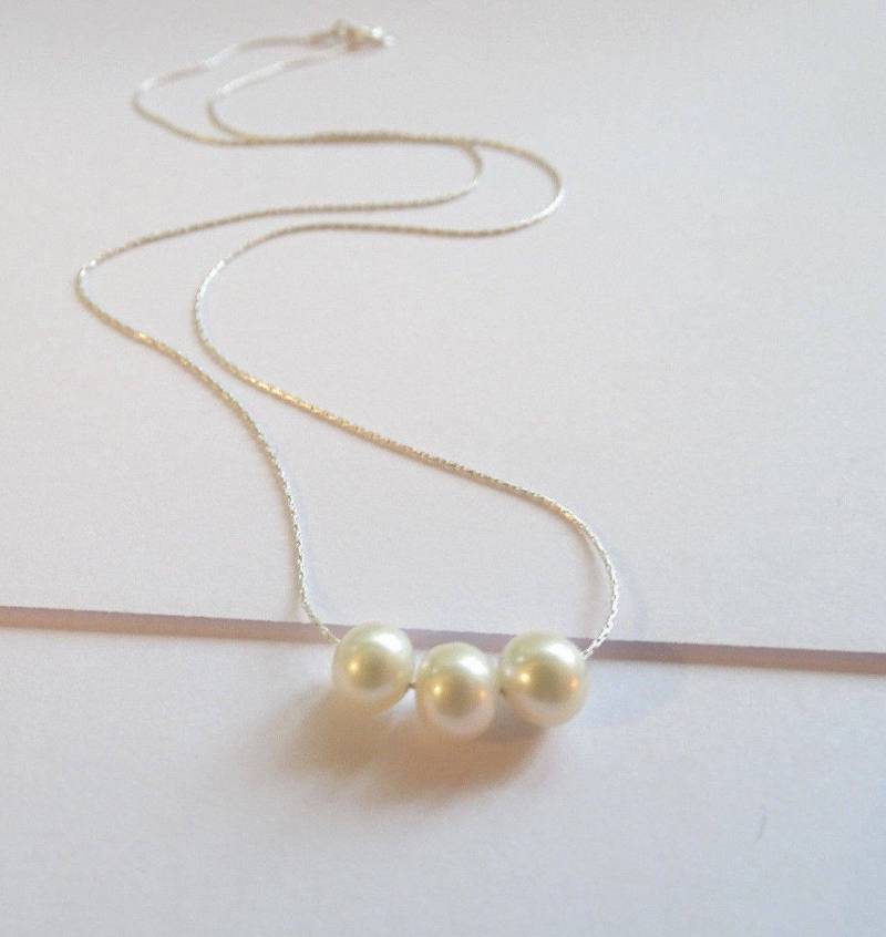 Perlenkette Trio Aus Weißen Perlen, 925 Silberkette von Glamgemtastic