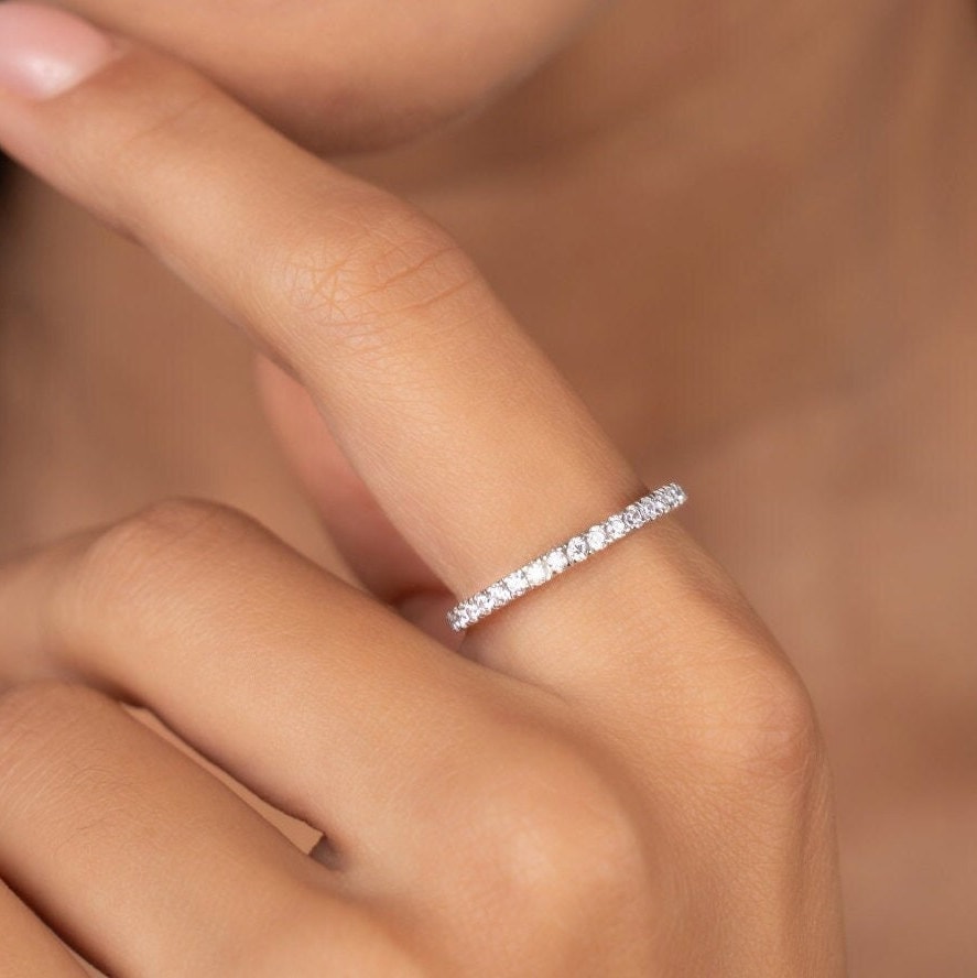 Halb Eternity Band Hochzeitsring Verlobungsring Diamant Ehering Jubiläumsring von Glamoristic