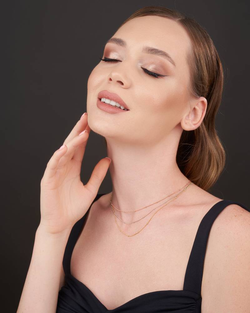 Silber & Gold Spaced Perlen Halskette Zierliche Kette Eternity Liebe Weihnachtsgeschenk Passend Für Jedes Outft von Glamoristic