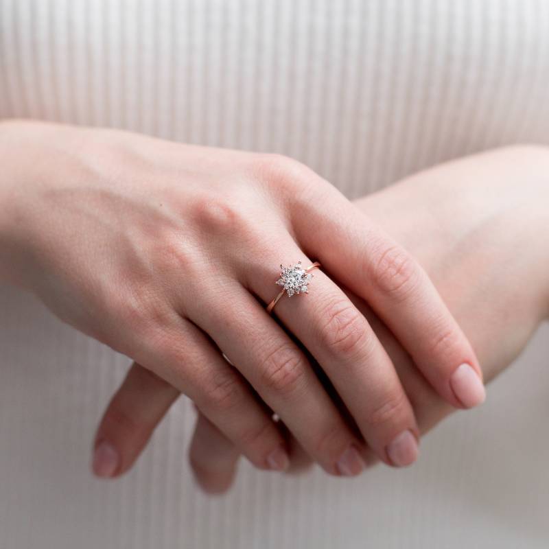 Stern Diamant Ring Verlobungsring Blumenring Sunburst Vorschlag Versprechensring Sterling Silber Und 14K Gold Optionen von Glamoristic