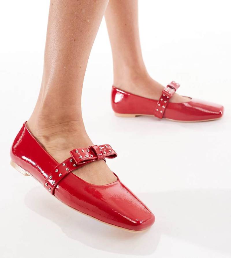 Glamorous Wide Fit - Ballerinas in Rot mit Schleife von Glamorous Wide Fit
