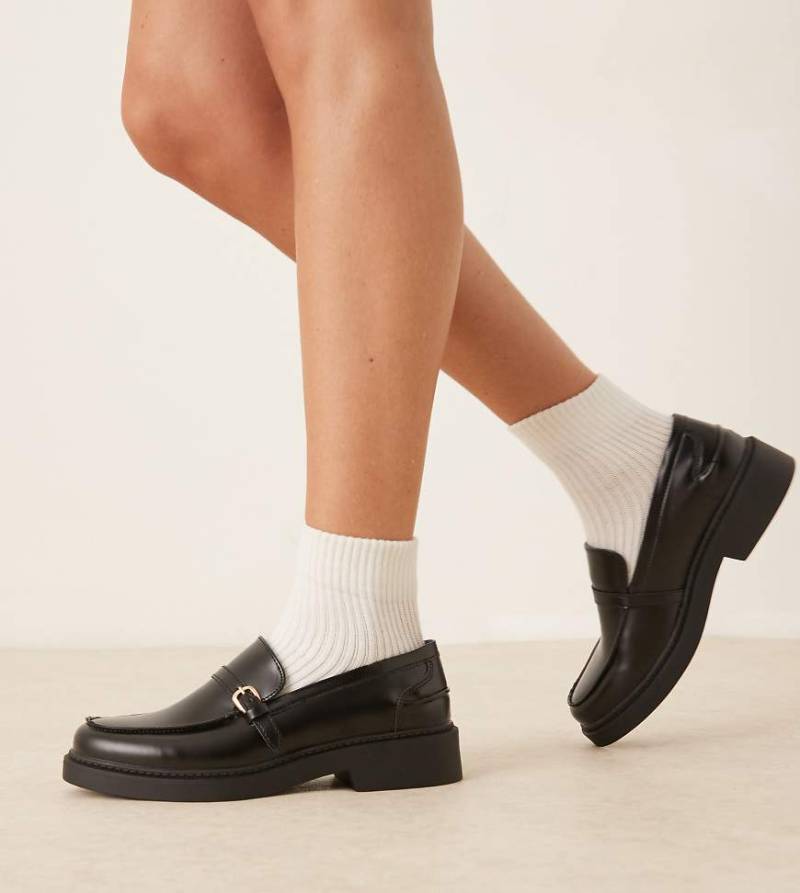 Glamorous Wide Fit - Loafer in Schwarz mit Schnallendetail, weite Passform von Glamorous Wide Fit