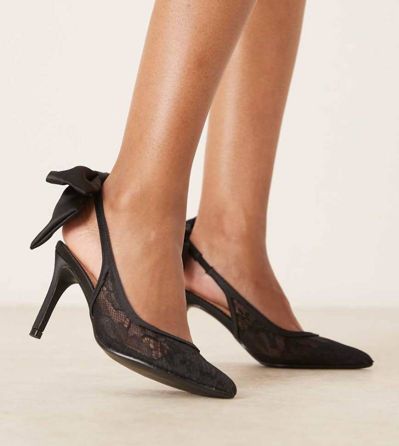 Glamorous Wide Fit - Spitze Pumps in Schwarz mit hohem Absatz und Schleifendetail, weite Passform von Glamorous Wide Fit