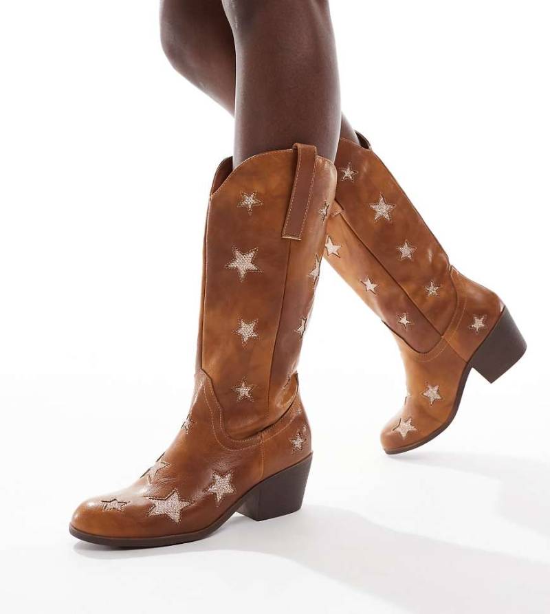 Glamorous Wide Fit - Westernstiefel in Hellbraun mit Stern-Verzierung, weite Passform von Glamorous Wide Fit