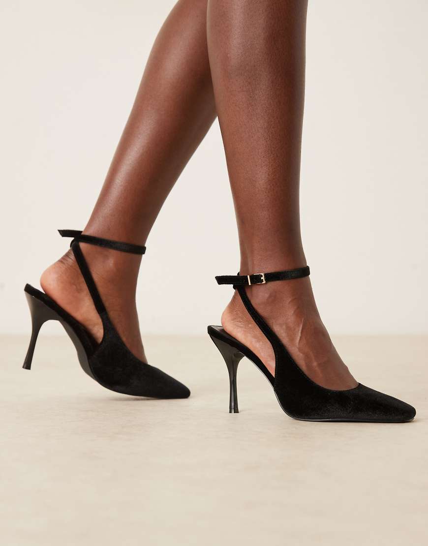 Glamorous - Absatzschuhe aus Samt in Schwarz mit Knöchelriemen von Glamorous