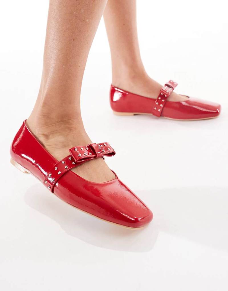 Glamorous - Ballerinas in Rot mit Schleifendetail von Glamorous