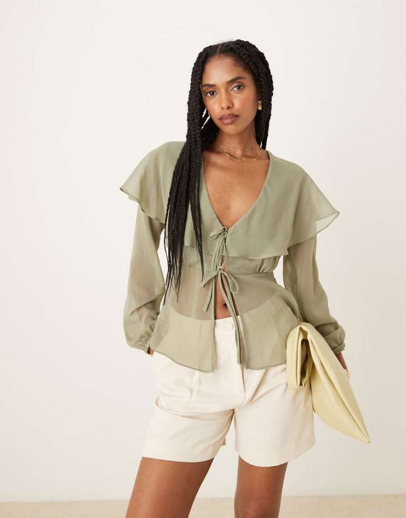 Glamorous - Boho-Bluse in Salbeigrün von Glamorous