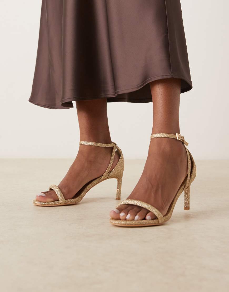 Glamorous - Filigrane Sandaletten in glitzerndem Gold-Goldfarben von Glamorous