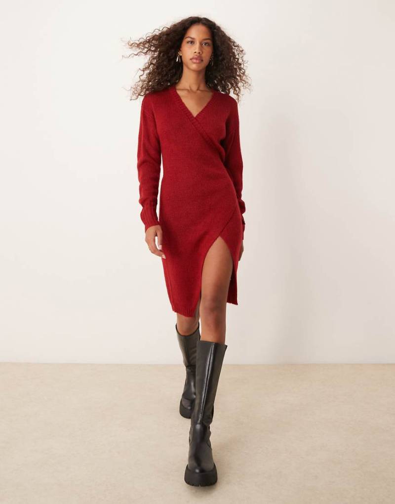 Glamorous - Gestricktes Midi-Wickelkleid in Ockerrot von Glamorous
