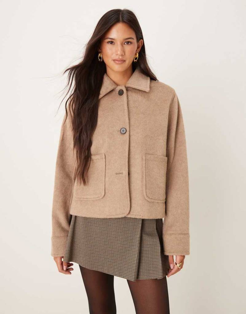 Glamorous - Jacke in Pilzbeige mit Knopfleiste-Braun von Glamorous