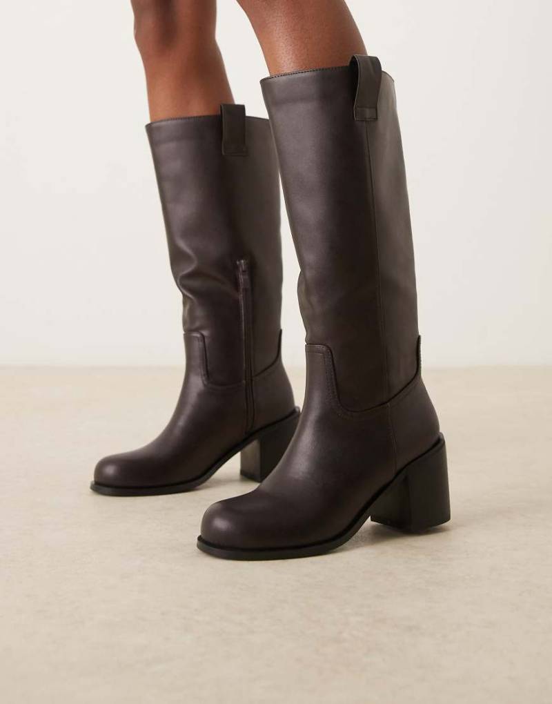 Glamorous - Kniehohe Stiefel in Braun mit Blockabsatz-Brown Glamorous - Kniehohe Stiefel in Braun mit Blockabsatz-Brown von Glamorous
