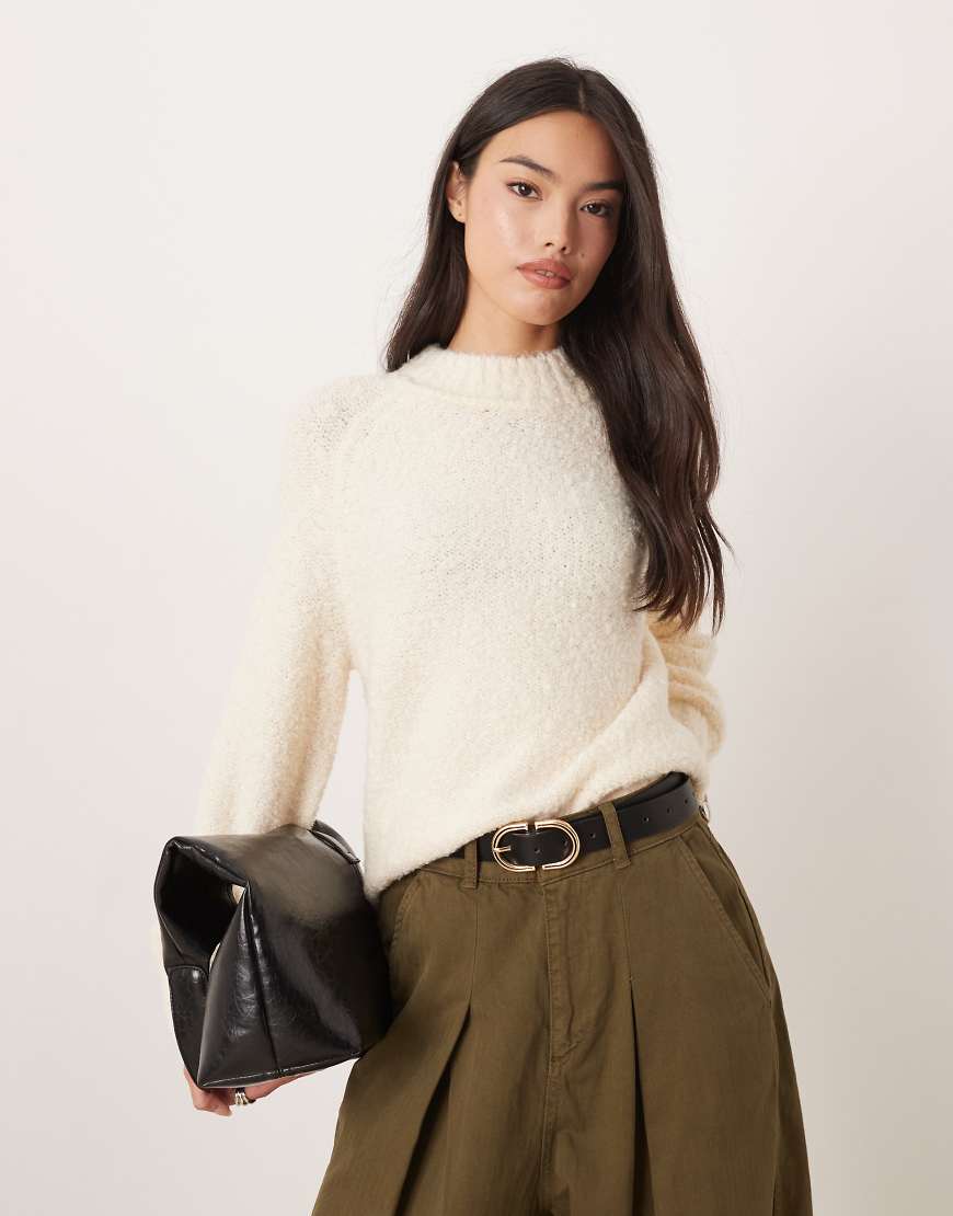 Glamorous - Lockerer Oversize-Strickpullover in Ecru-Weiß von Glamorous