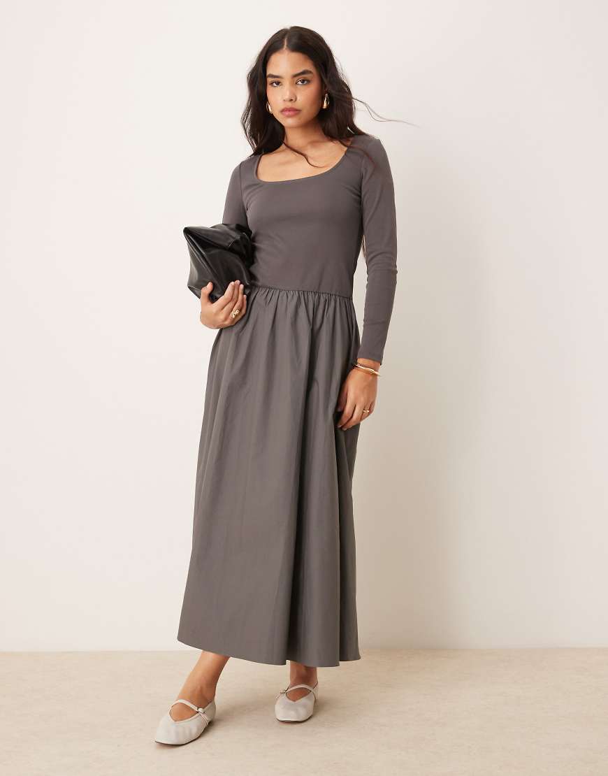 Glamorous - Maxikleid in Grau mit tiefer Taille von Glamorous