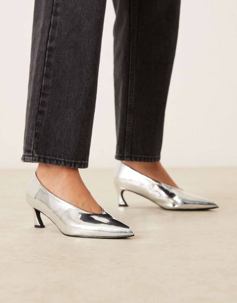 Glamorous - Pumps in Silber mit Kitten-Absätzen von Glamorous