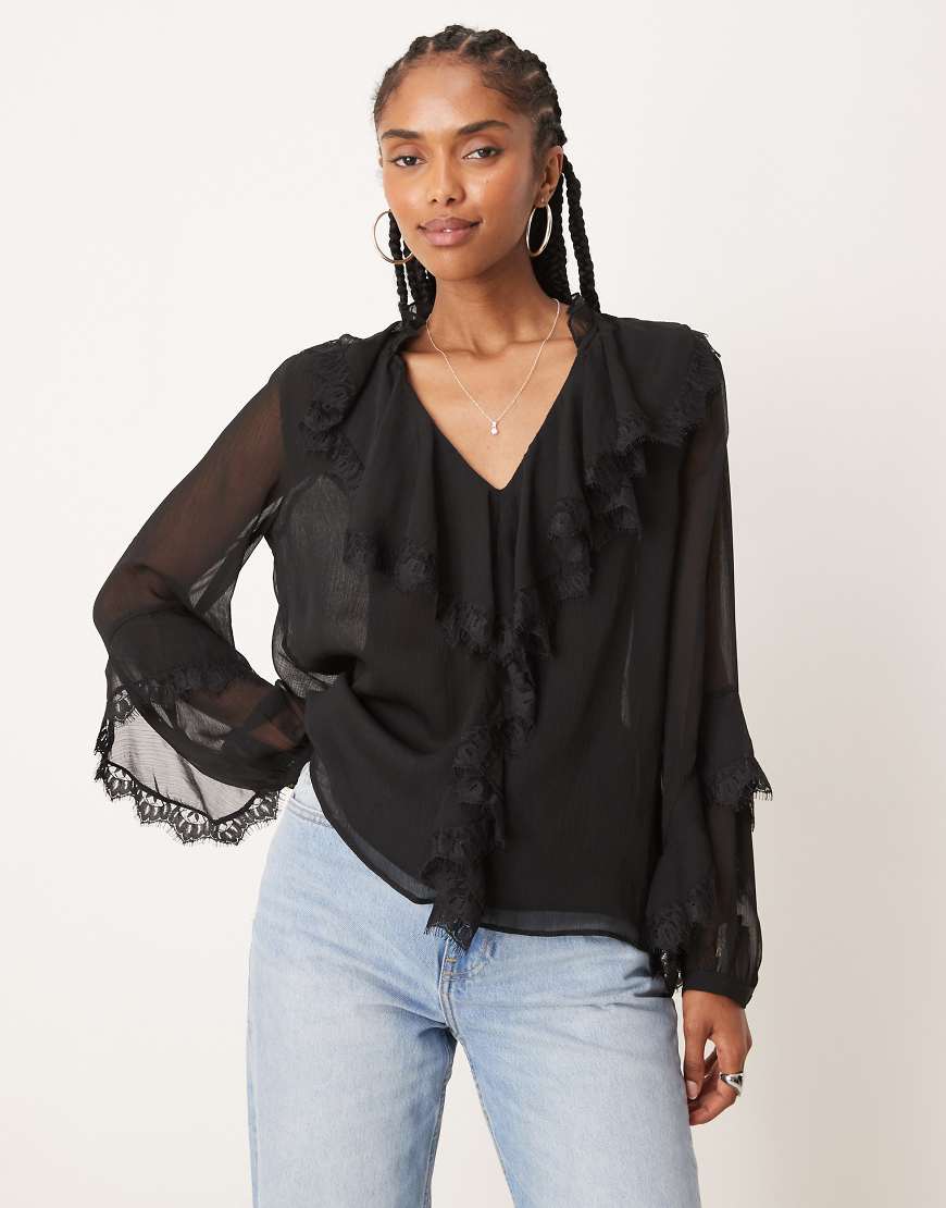 Glamorous - Rüschenbluse in Schwarz im Boho-Stil von Glamorous