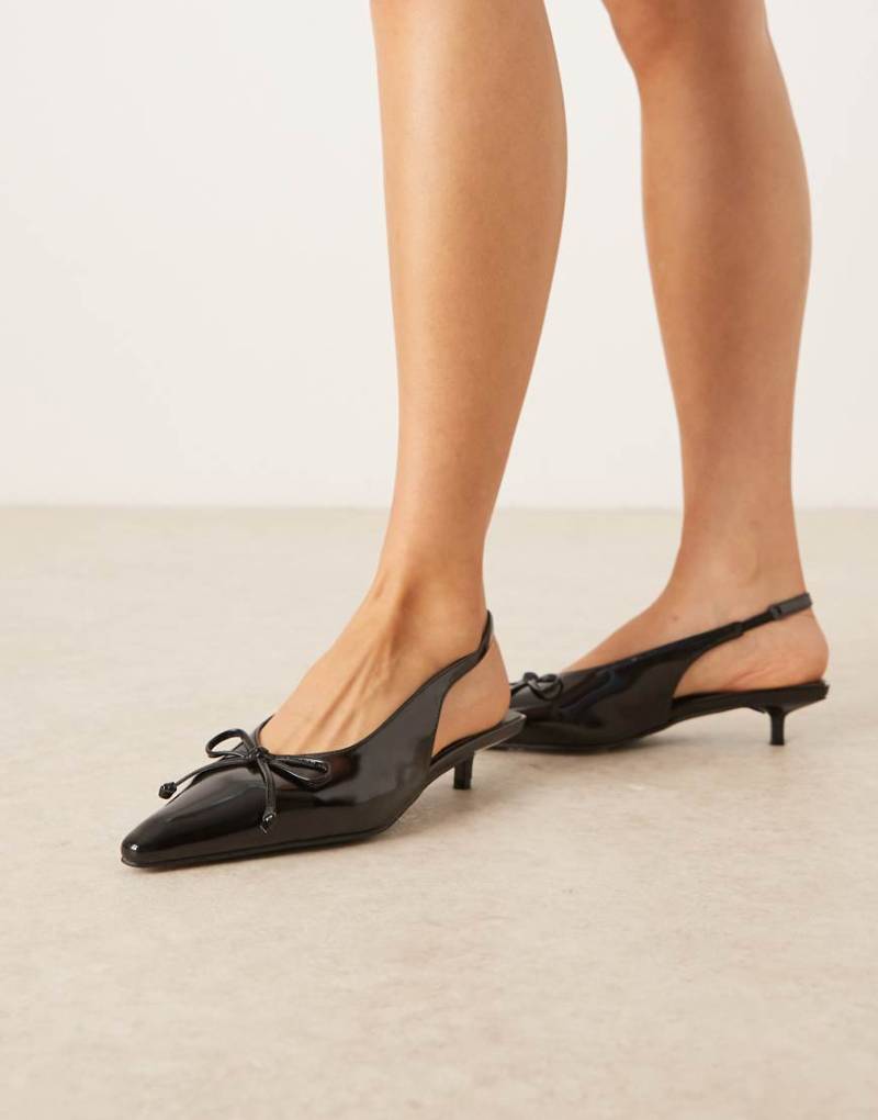 Glamorous - Schuhe in verziertem Schwarz mit Schleife, Fersenriemen und Kitten-Absatz von Glamorous