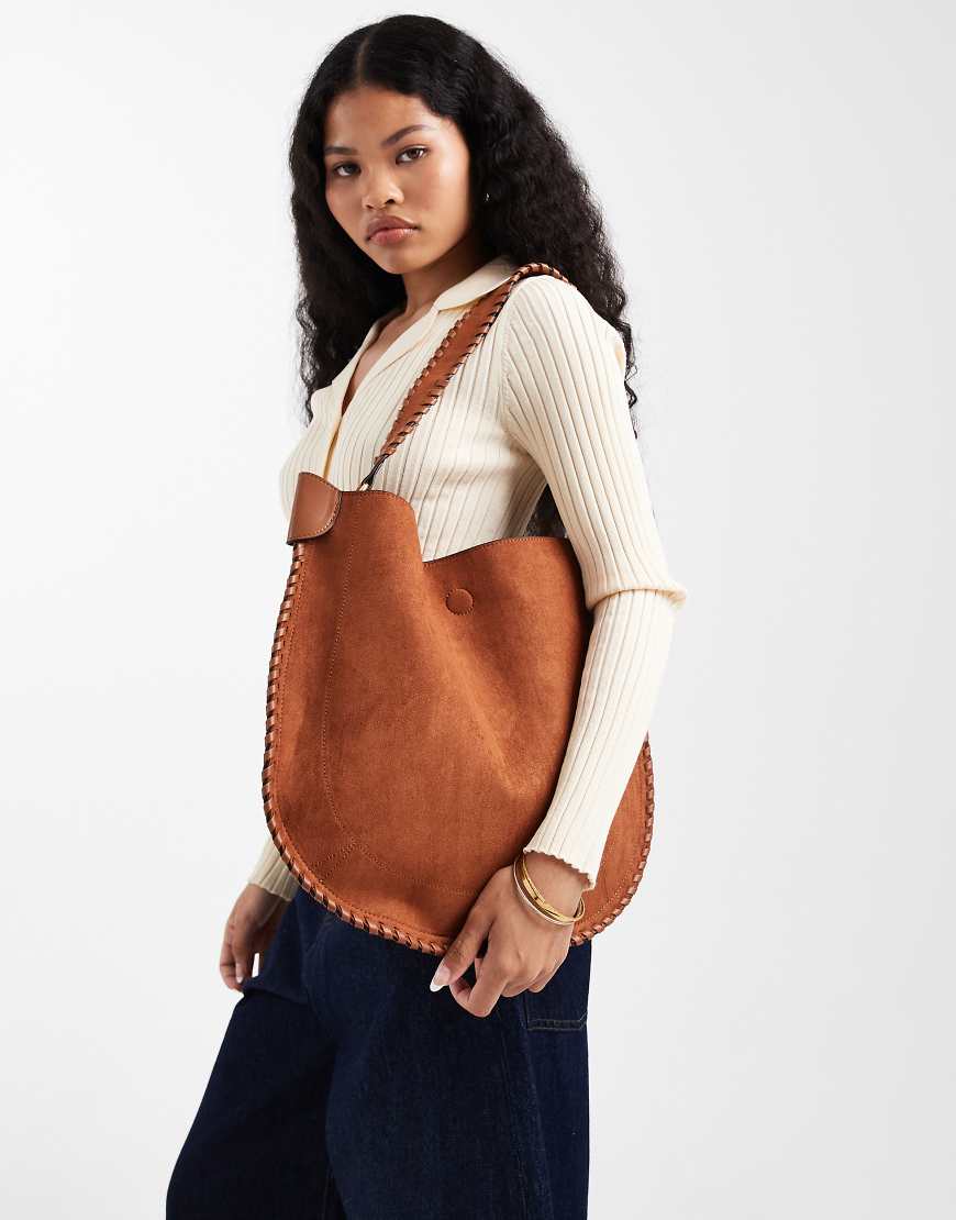 Glamorous - Schultertasche in Braun mit Nahtdetail und Wildlederoptik-Brown von Glamorous