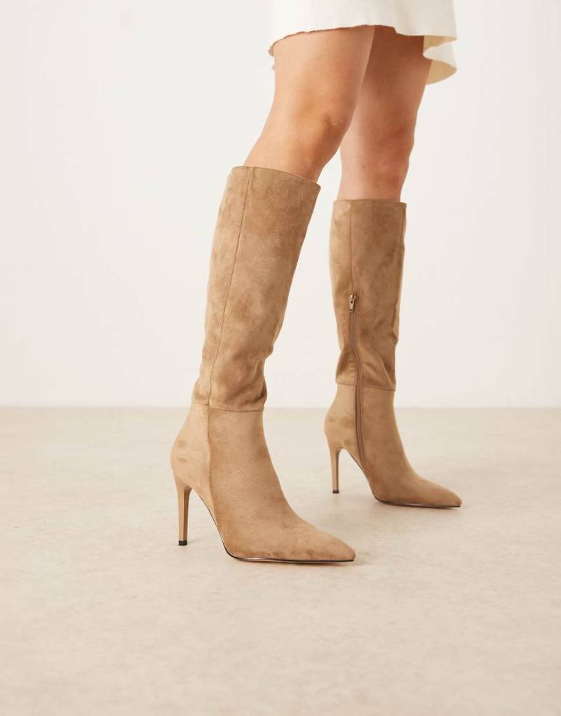 Glamorous - Spitze, kniehohe Wildleder-Stiefel in Hellbraun mit Absatz-Neutral von Glamorous