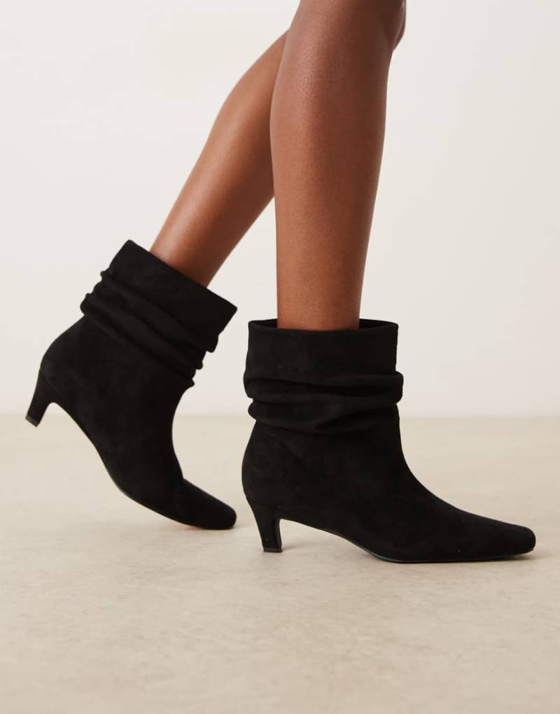 Glamorous - Stiefeletten in Schwarz mit gerafftem Design, Kitten-Absatz und Mikrostruktur von Glamorous