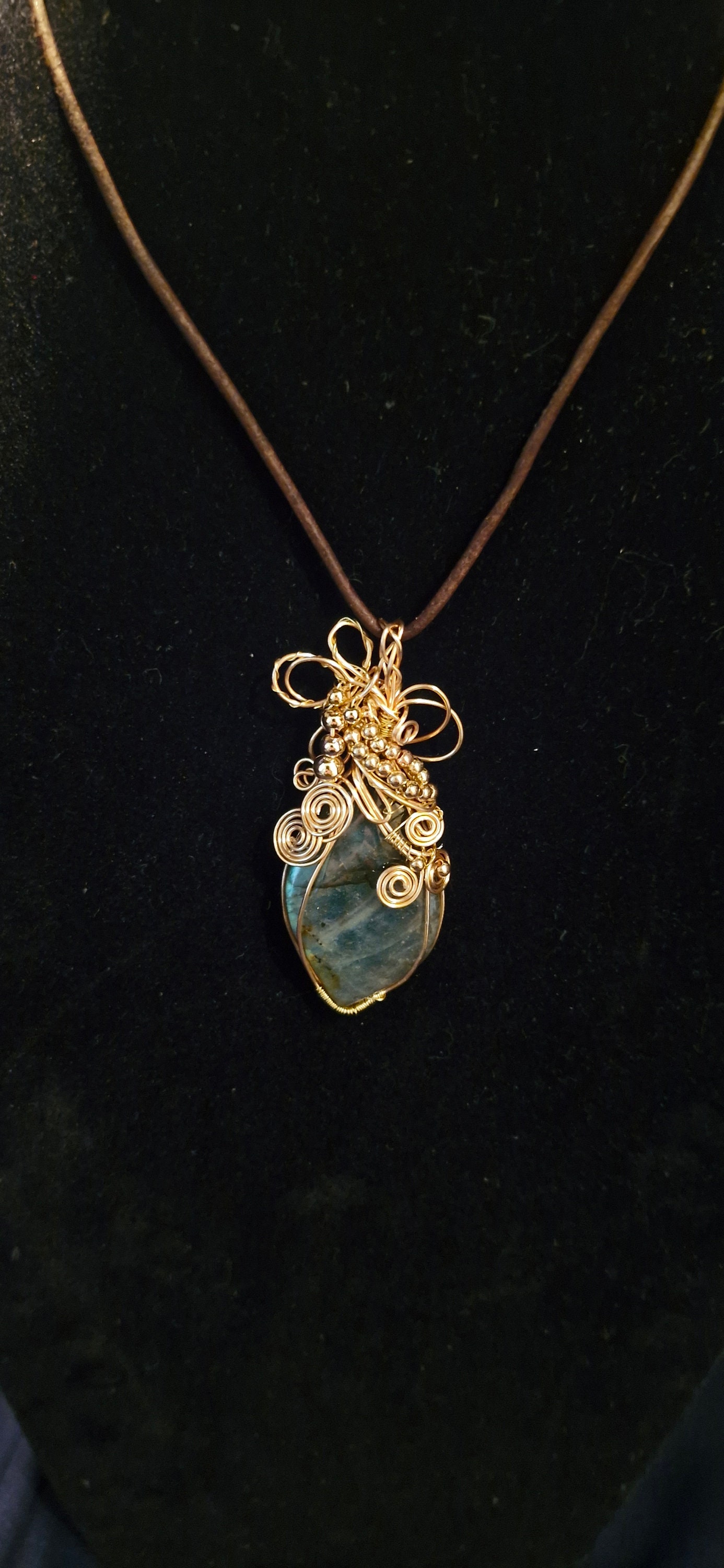 Labradorit Anhänger Halskette Golddraht Gewickelt Edelstein Handgemachter Schmuck Geschenk Für Frau Hochzeitsgeschenk von GlamourPerleNicole