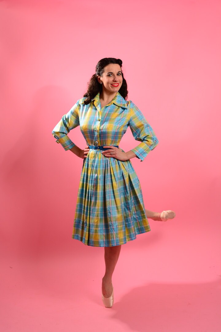 1960 Lisa Cobb Saks Fifth Avenue Exklusive Nylon Hemdkleid von GlamourlandVintage