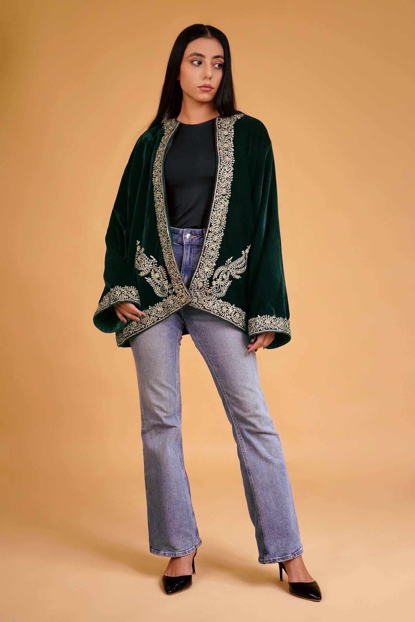 Flaschengrüner Paisley-Poncho Mit Paisleymuster von GlanciaCA