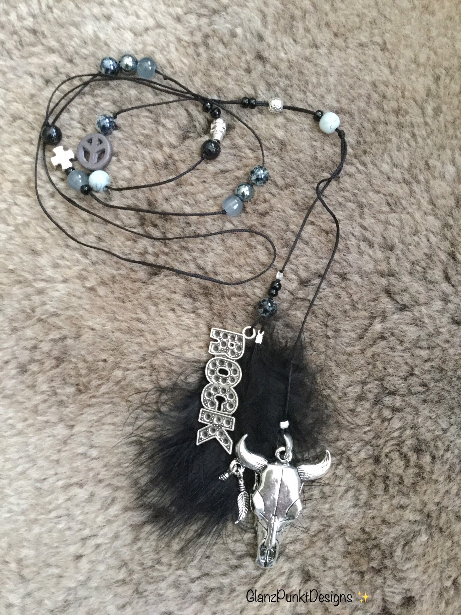 Boho-Kette Rockybuffalo Lang Schwarz Boho-Kette Rockybuffalo Lang Schwarz von GlanzPunktDesigns