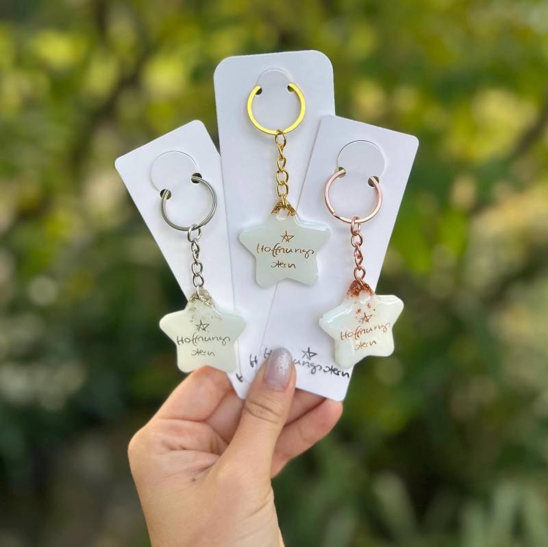 Vorbestellung Hoffnungsstern - Handgemachter Schlüsselanhänger Eine Spendenaktion Für Das Kinderhospiz in Olpe Vorbestellung Hoffnungsstern - Handgemachter Schlüsselanhänger Eine Spendenaktion Für Das Kinderhospiz in Olpe von GlanzStueckeShop