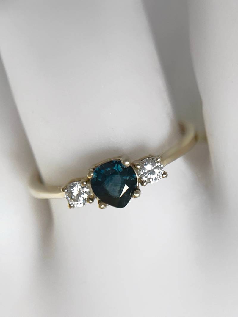 Pear Sapphire Diamond Promise Ring Engagement 9K Solid Gold von Glanzstein